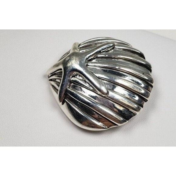 MJ Signed Vintage Starfish Shell Brooch Pendant Pin Silver Domed Beach Sea Clam - Picture 4 of 10